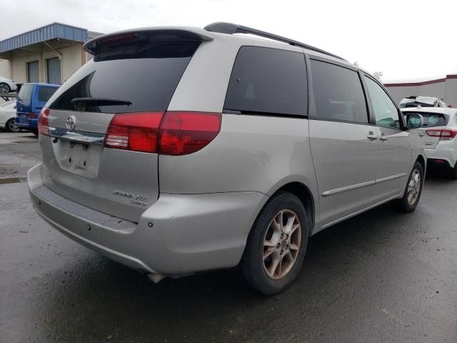 2004 Toyota Sienna XLE