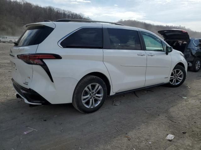 2021 Toyota Sienna XSE