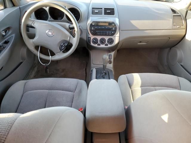 2004 Nissan Altima Base