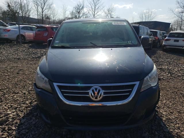 2009 Volkswagen Routan SE