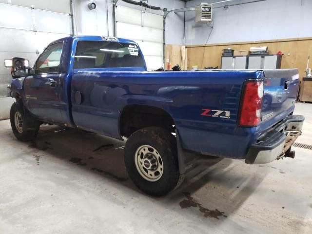 2004 GMC Sierra K2500 Heavy Duty