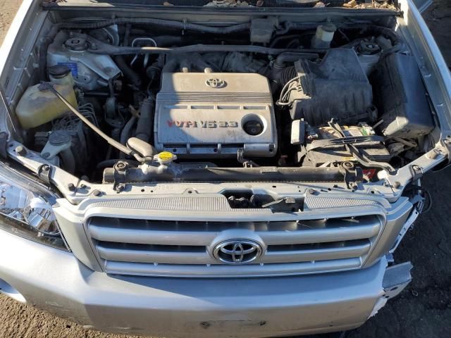 2004 Toyota Highlander