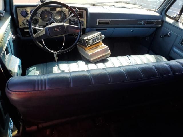 1984 Chevrolet Suburban K10