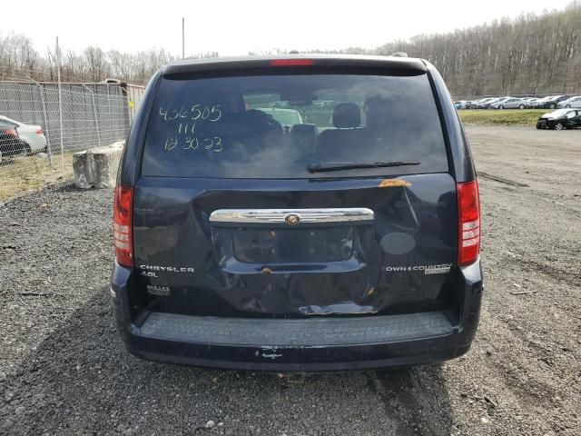 2010 Chrysler Town & Country Limited