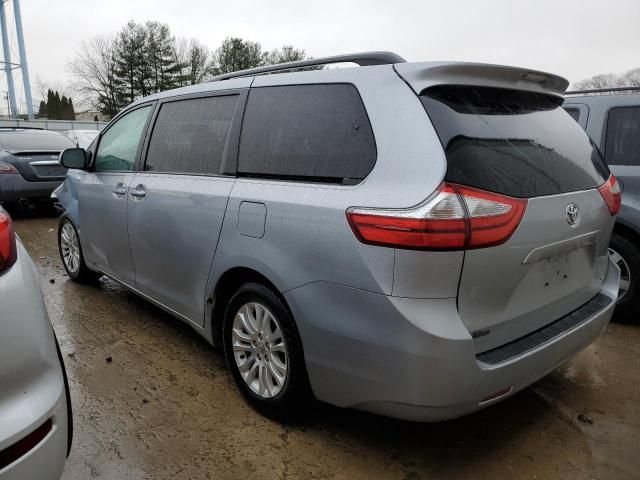 2015 Toyota Sienna XLE