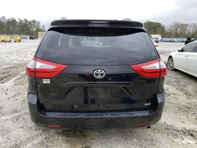 2015 Toyota Sienna XLE