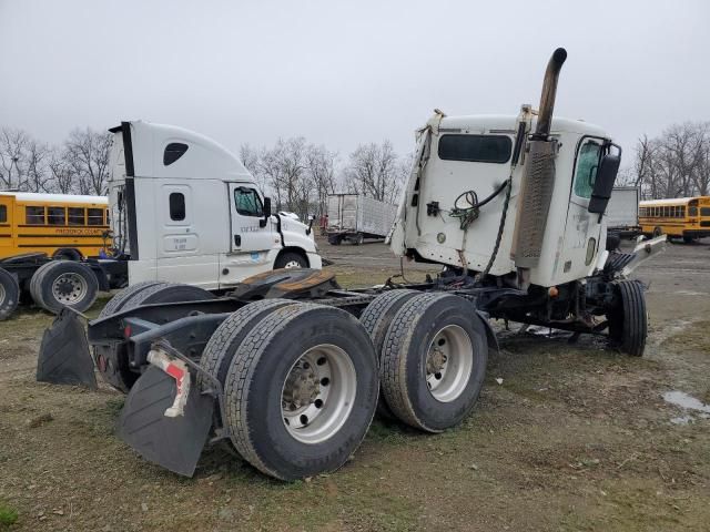 2007 Freightliner Conventional Columbia