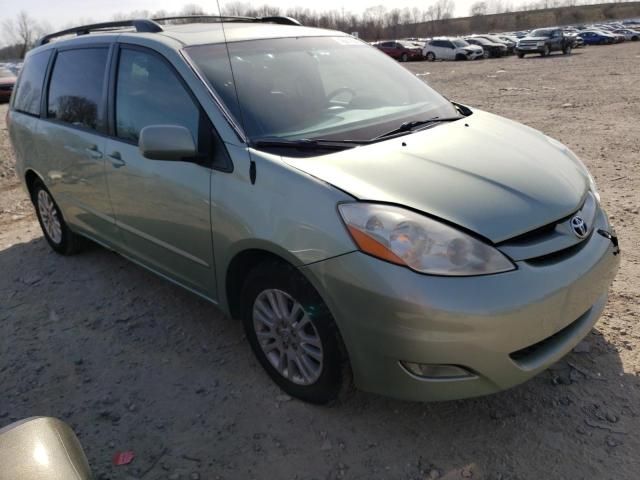 2008 Toyota Sienna XLE