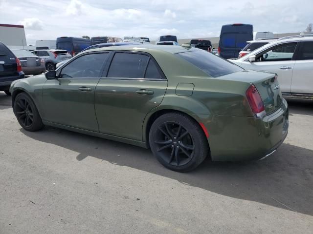 2018 Chrysler 300 Touring