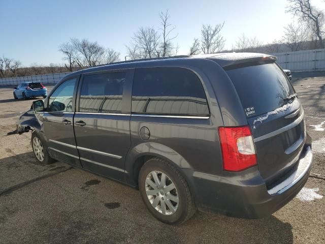 2016 Chrysler Town & Country Touring