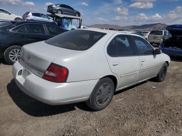 2000 Nissan Altima XE