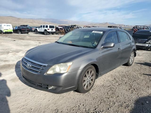 2005 Toyota Avalon XL