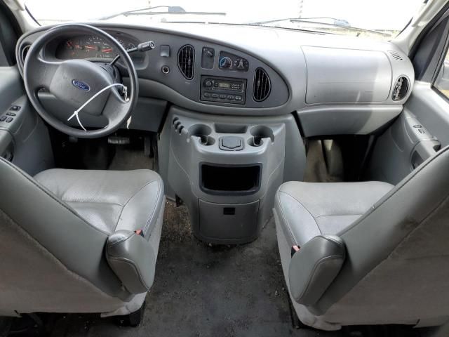 2004 Ford Econoline E150 Van