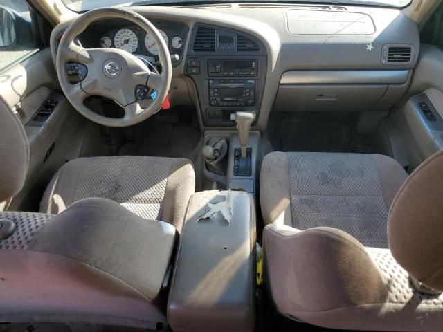 2004 Nissan Pathfinder LE