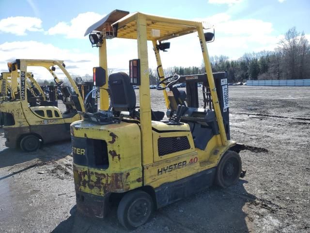 2000 Hyster Fork Lift