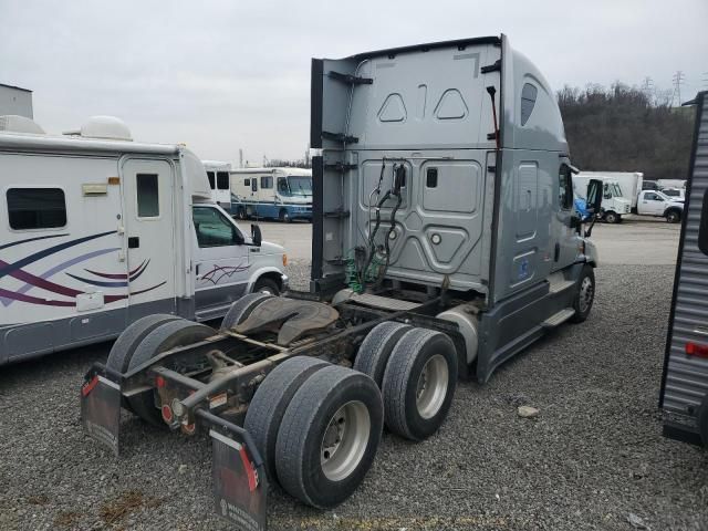 2015 Freightliner Cascadia 125