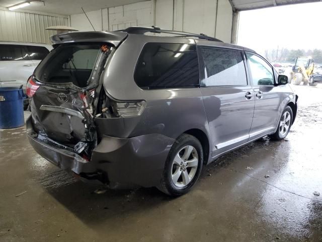 2015 Toyota Sienna LE