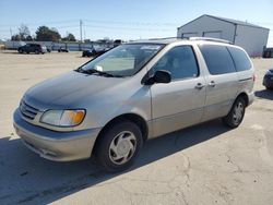 Toyota salvage cars for sale: 2001 Toyota Sienna LE