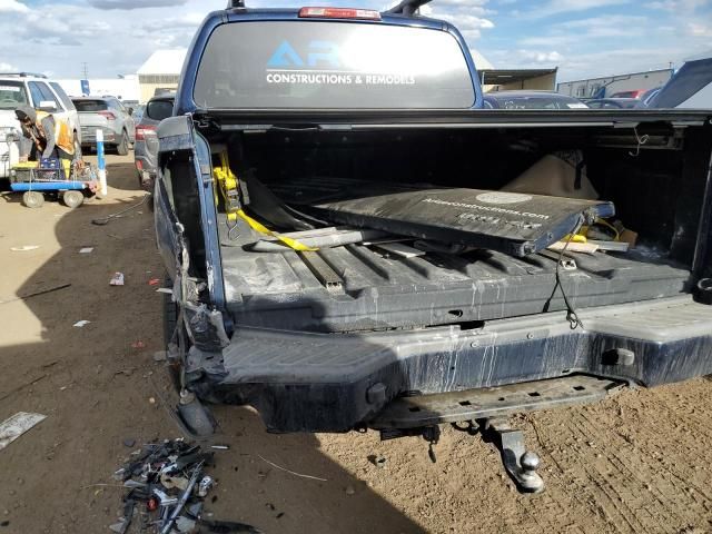 2010 Nissan Frontier Crew Cab SE