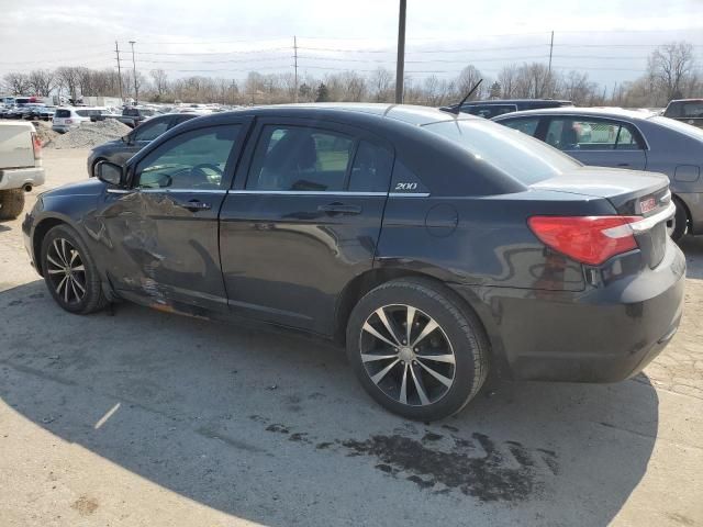 2013 Chrysler 200 Touring