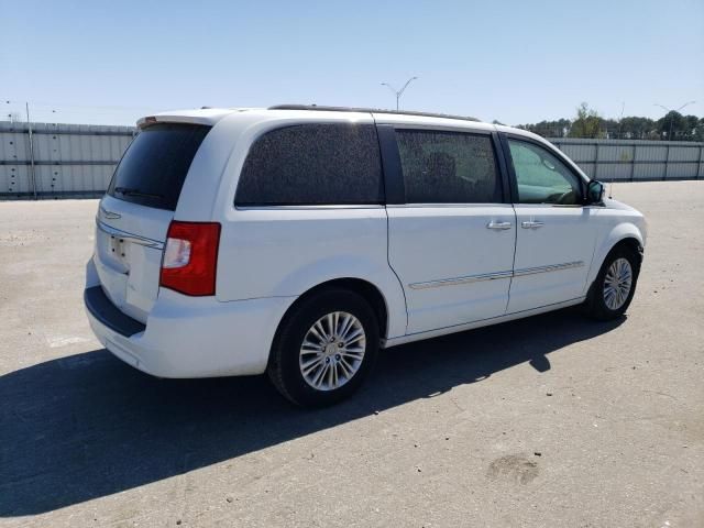 2015 Chrysler Town & Country Touring L