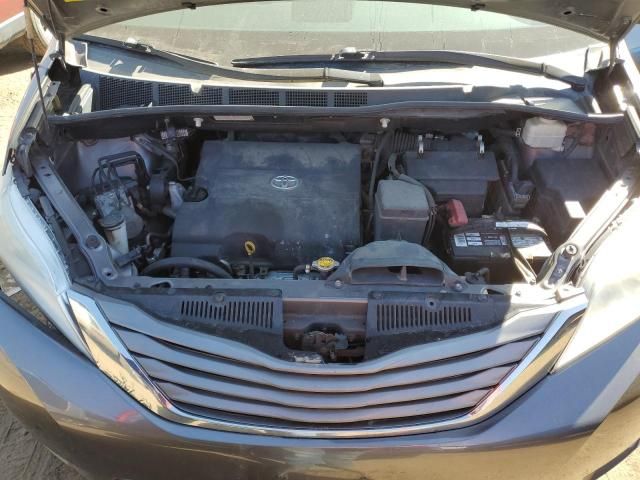 2011 Toyota Sienna XLE