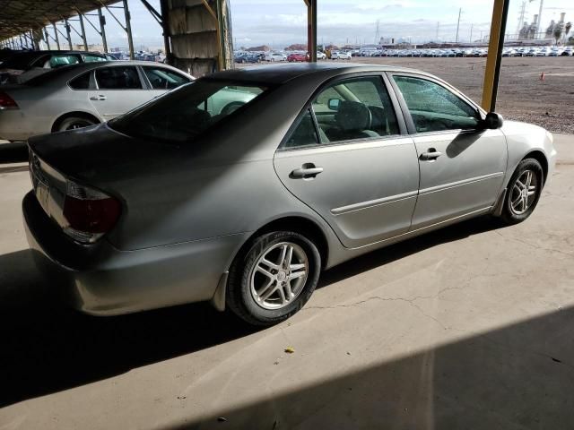 2005 Toyota Camry LE