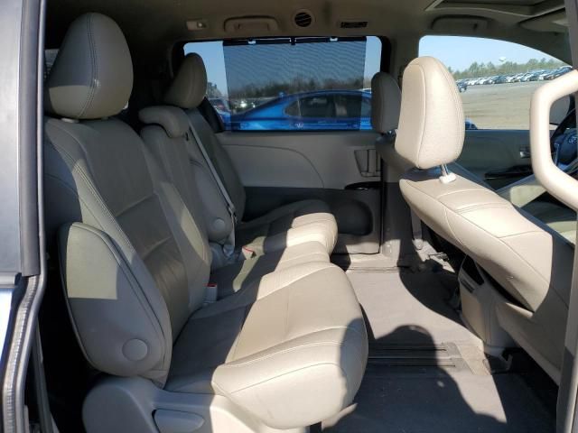 2015 Toyota Sienna XLE