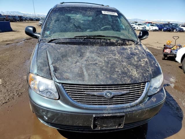 2004 Chrysler Town & Country Touring