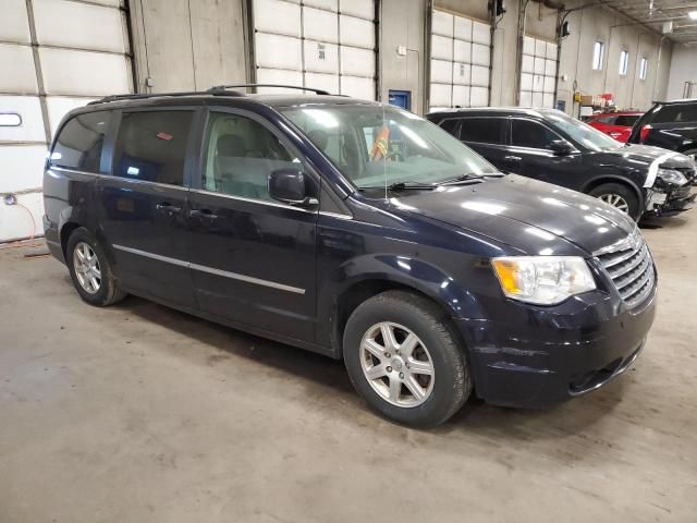 2010 Chrysler Town & Country Touring