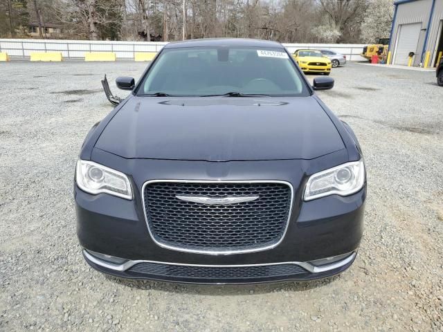 2016 Chrysler 300 Limited