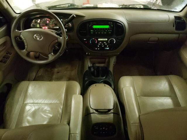 2004 Toyota Sequoia SR5