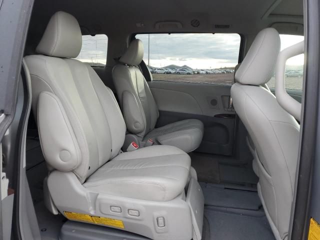 2011 Toyota Sienna XLE