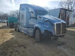 Salvage cars for sale from Copart Kansas City, KS: 2018 Kenworth Construction T680