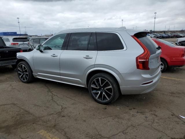 2022 Volvo XC90 T6 Momentum