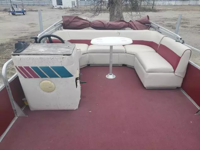 1993 Premier Pontoon