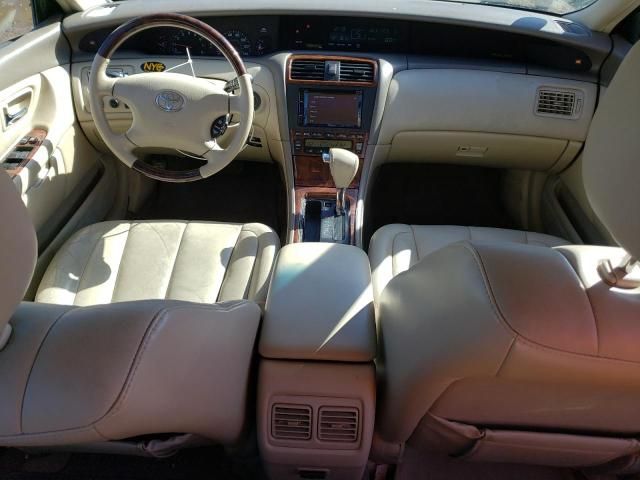 2004 Toyota Avalon XL