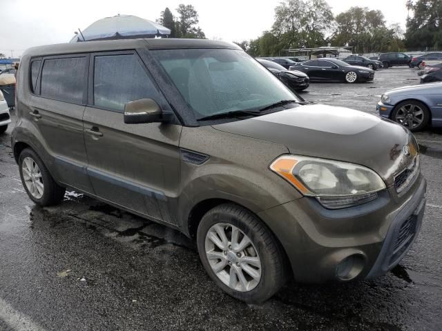 2013 KIA Soul +