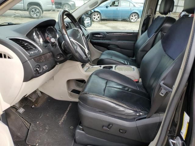 2014 Chrysler Town & Country Limited