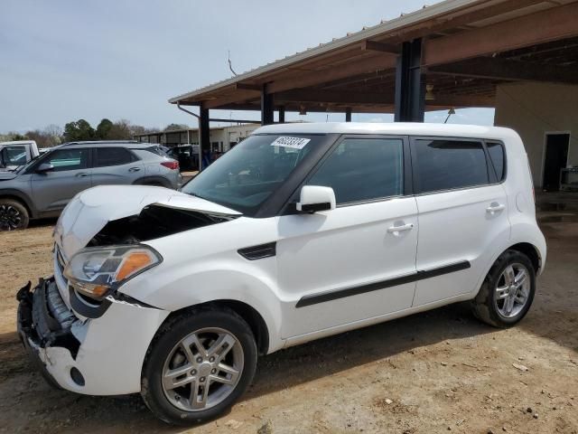 2011 KIA Soul +