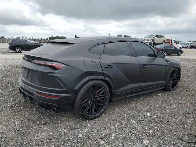 2020 Lamborghini Urus