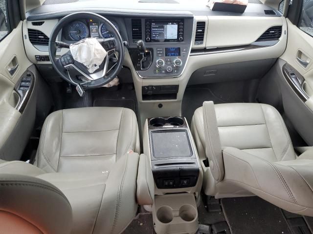 2019 Toyota Sienna XLE