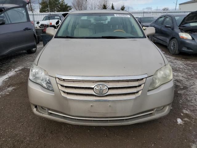 2005 Toyota Avalon XL