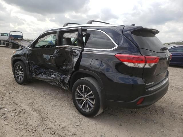 2019 Toyota Highlander SE