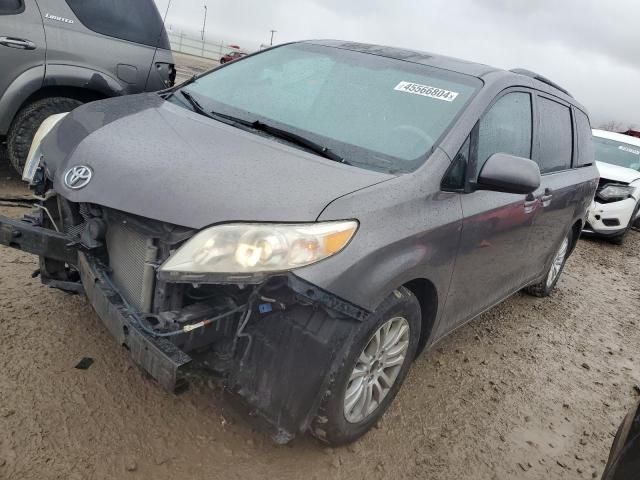 2011 Toyota Sienna XLE