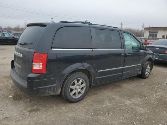 2010 Chrysler Town & Country Touring