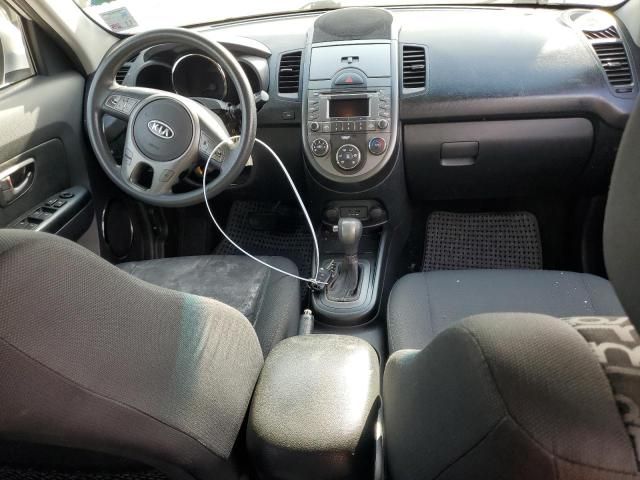 2011 KIA Soul +