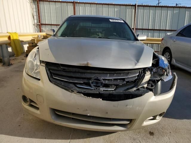 2010 Nissan Altima Base