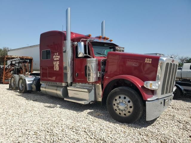 2022 Peterbilt 389