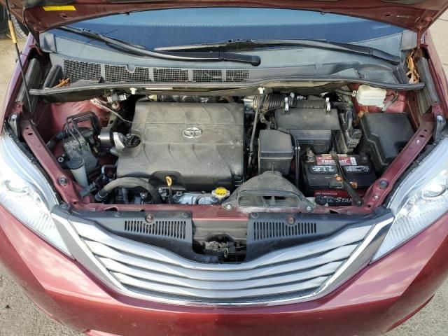 2014 Toyota Sienna XLE